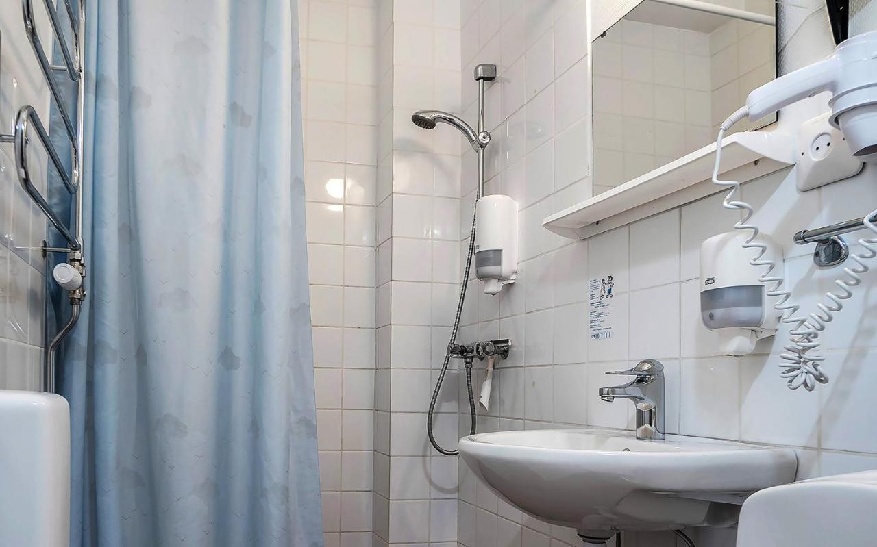 Hotel Solleftea Bagian luar foto